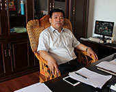 韓國(guó)斌（董事長(zhǎng)）